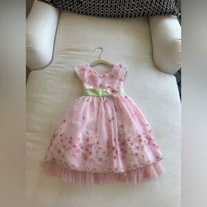 Beautiful detailed pink dress - 3T